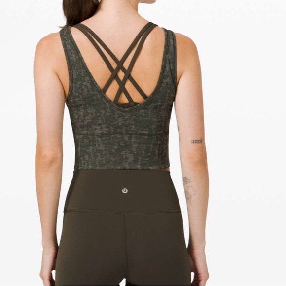 Lululemon Power Pivot Tank *Tough - Picture 5 of 6